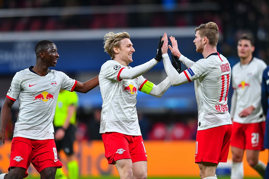 莱比锡轻取热刺，德布劳内补时绝平德甲