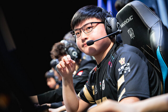 关于NS横扫TL，Uzi关键制胜的信息